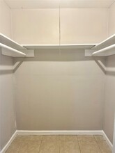 9413 Hollock St in Houston, TX - Building Photo - Building Photo