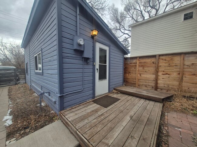 property at 828 1/2 E Cache La Poudre St