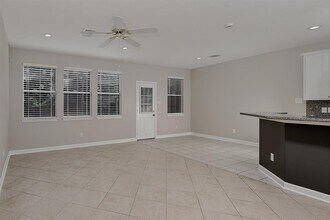 11 Scenic Brook Ct in Spring, TX - Building Photo - Building Photo