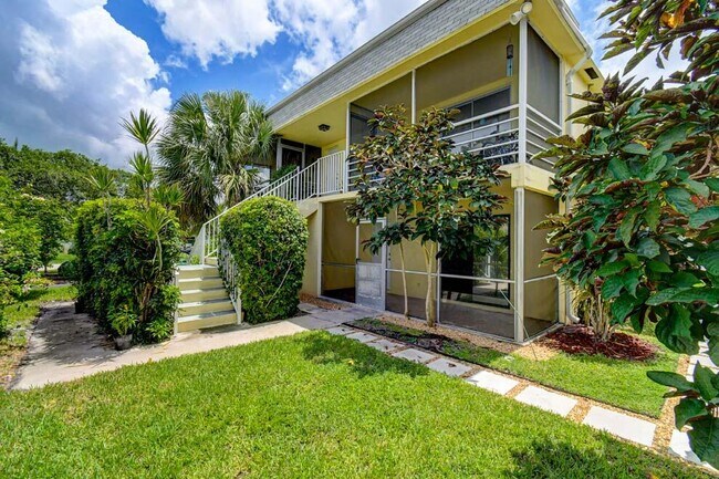 412 SE 21st Ave, Unit #D in Boynton Beach, FL - Foto de edificio - Building Photo