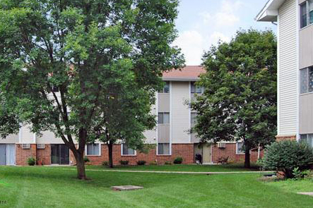 Foxwood Apartments in Indianola, IA - Foto de edificio