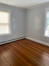 37 Mavis St, Unit 2 in Pawtucket, RI - Building Photo - Building Photo