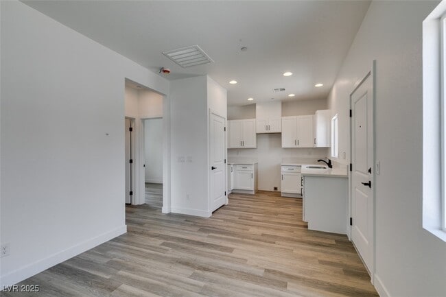 property at 367 N 16th St