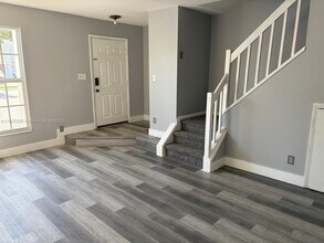 2892 S Cambridge Ln in Hollywood, FL - Foto de edificio - Building Photo