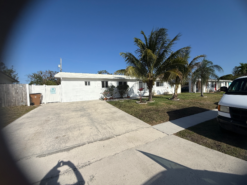 1308 SE 1st Terrace in Deerfield Beach, FL - Building Photo