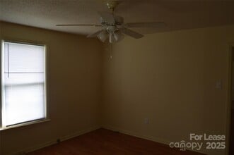 208 Wilson St in Statesville, NC - Building Photo - Building Photo