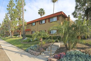 Carlton Heights Villas in Santee, CA - Building Photo