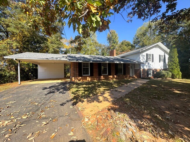 150 Pineview Dr in Athens, GA - Building Photo - Building Photo