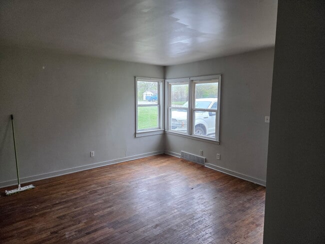 103 Grant Dr in Warrensburg, MO - Building Photo - Building Photo