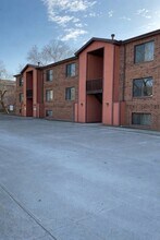 1010 Kearney St in Manhattan, KS - Building Photo - Building Photo