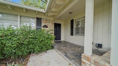10903 Cromwell Dr in Dallas, TX - Building Photo - Building Photo