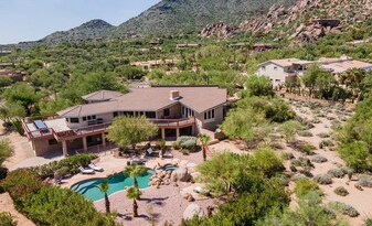 6831 E Stagecoach Pass in Carefree, AZ - Building Photo
