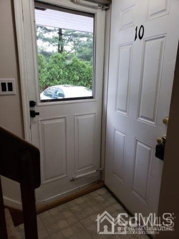 10 Nicholas Ct in Spotswood, NJ - Building Photo - Building Photo