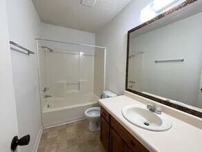 146 Daisy Adams Rd in Cochran, GA - Building Photo - Building Photo