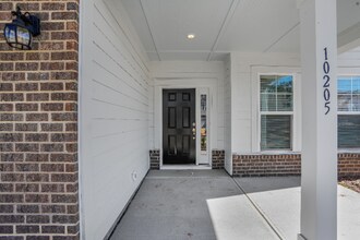 10205 Whitaker Pointe Dr in Huntersville, NC - Building Photo - Building Photo