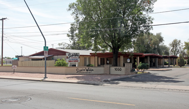 Villas on Horne in Mesa, AZ - Building Photo - Building Photo