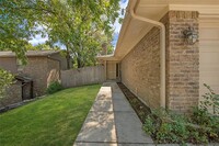 6463 Waverly Way in Fort Worth, TX - Foto de edificio - Building Photo