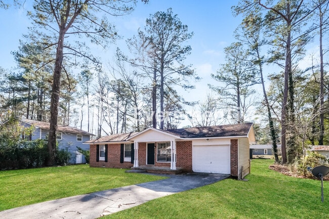 8929 Ashwood Dr in Riverdale, GA - Building Photo - Building Photo