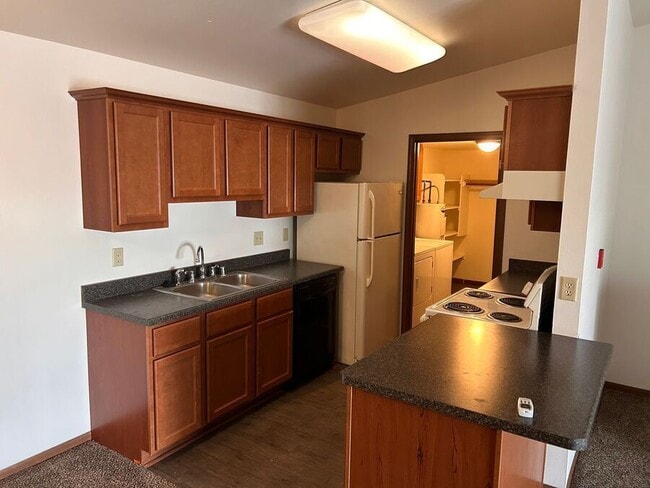6300 80th Pl in Kenosha, WI - Building Photo - Building Photo