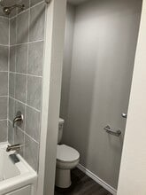 6108 Abrams Rd, Unit 210 in Dallas, TX - Foto de edificio - Building Photo