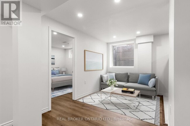 392 Clarkson Gate in Milton, ON - Building Photo - Building Photo