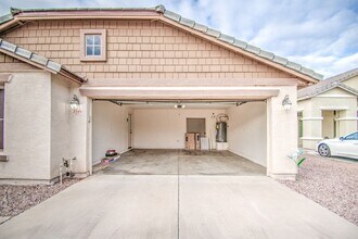 2586 W Bartlett Way in San Tan Valley, AZ - Building Photo - Building Photo