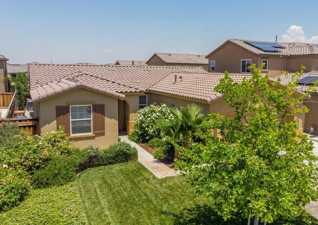 property at 5900 Warren Ridge Dr