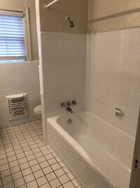 1806 Banks St, Unit #2 - 6