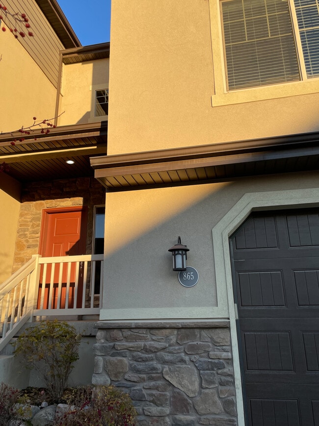 865 S Aspen Wy in Provo, UT - Building Photo - Building Photo