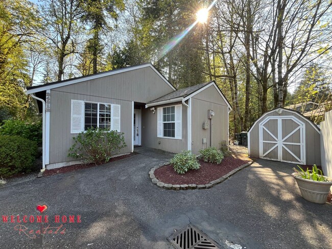 property at 2431 Tyndell Cir SW