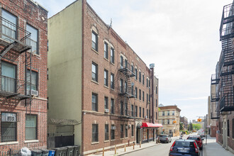578 Ralph Ave in Brooklyn, NY - Foto de edificio - Building Photo