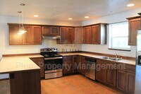 1313 S 1st St W - 6