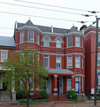 8-10 E Main St in Richmond, VA - Foto de edificio - Building Photo