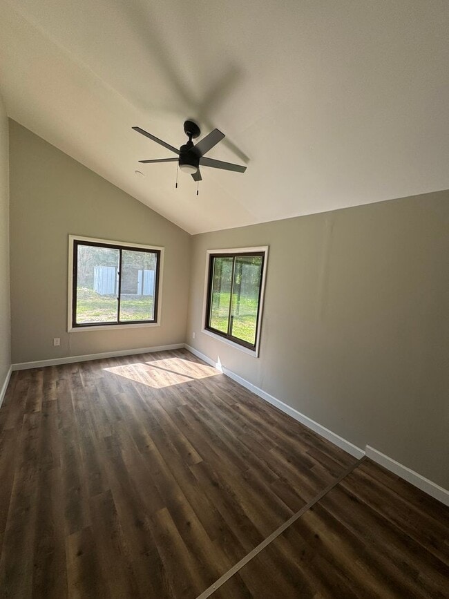 10523 Williamson Rd in Meadville, PA - Building Photo - Building Photo