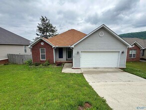 183 Hollington Dr NE in Huntsville, AL - Building Photo - Building Photo