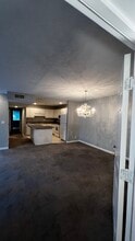 4204 Browns Ln, Unit 104 in Louisville, KY - Foto de edificio - Building Photo