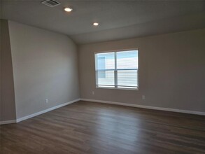 3814 Trueta Pass in Converse, TX - Building Photo - Building Photo