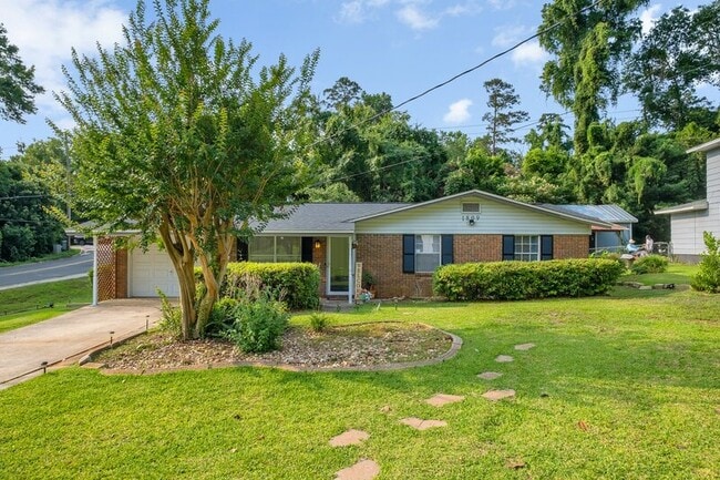 property at 1809 Quince Dr