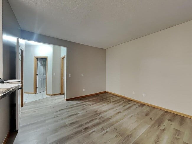 9049 Garland Ln N in Maple Grove, MN - Building Photo - Building Photo