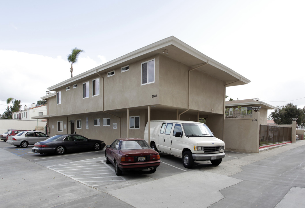 The Cove Apartments in San Diego, CA - Building Photo