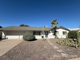 6820 E Pinchot Ave in Scottsdale, AZ - Building Photo