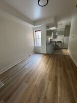 4716 Woodland Ave in Philadelphia, PA - Building Photo