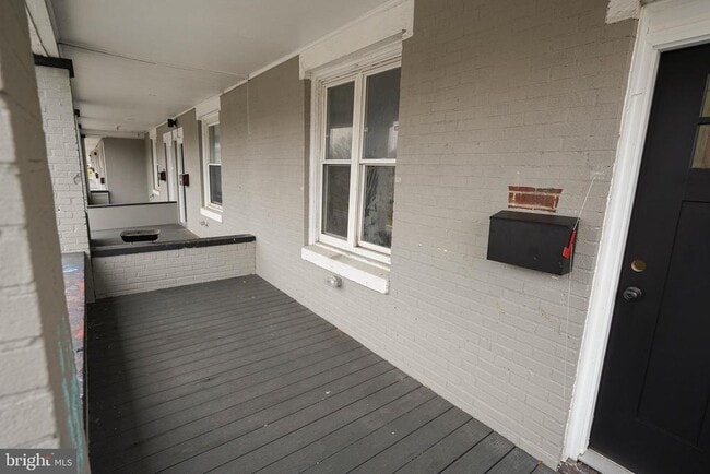 property at 218 S Pennsylvania Ave