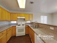 2178 Alisa Maria Way in Las Vegas, NV - Building Photo - Building Photo