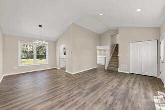 1057 Bothwell Cir in Bolingbrook, IL - Building Photo - Building Photo