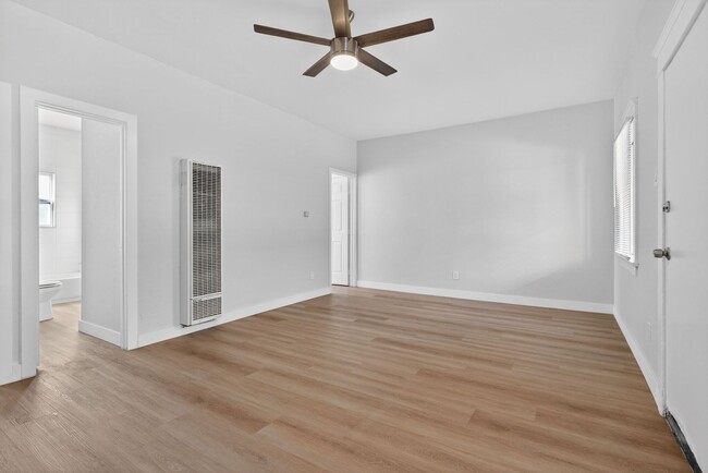 915 Cherry Ave, Unit 110