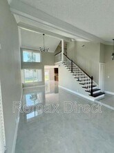 5120 El Claro S in West Palm Beach, FL - Building Photo - Building Photo