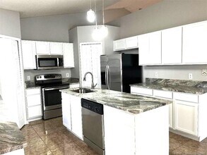 1450 SW Paar Dr in Port St. Lucie, FL - Building Photo - Building Photo