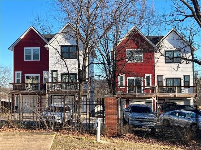 property at 1575 Brooks Ave