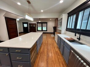 4114 S 2nd St in Louisville, KY - Building Photo - Building Photo